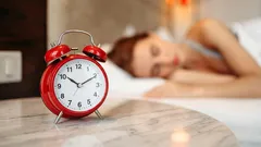 Dietistas indicam 5 bebidas que ajudam a adormecer mais depressa